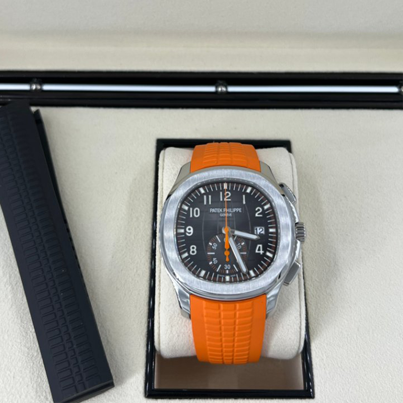 5968A-001-Patek Philippe AQUANAUT