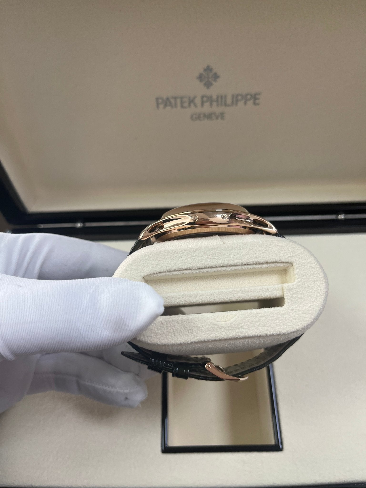 Patek Philippe Annual Calendar Green Dial Annual Calendar 5205R - COMPLICATIONS SELF-WINDING Rose Gold