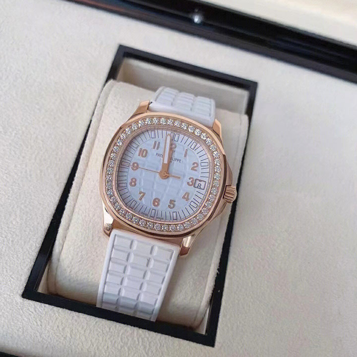 5068R-010-Patek Philippe AQUANAUT-women