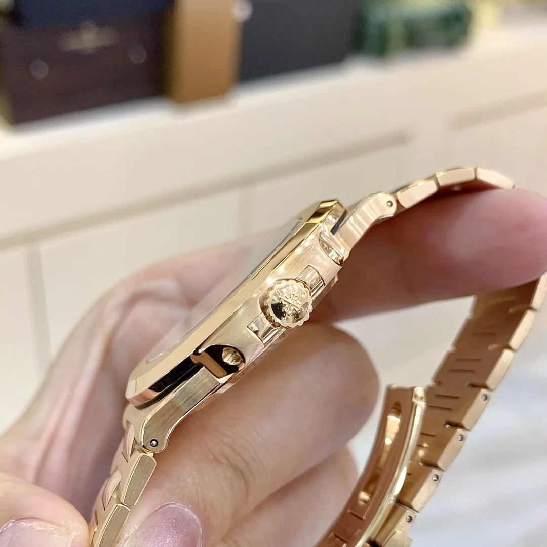 Patek Philippe Nautilus Rose Black 5711/1R-001 Replica