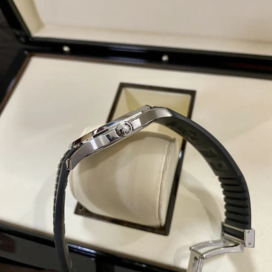 Patek Philippe Aquanaut 5167A-001 Replica