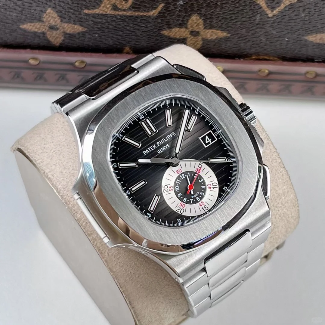 Patek Philippe Nautilus 5980/1A-014 Mens Stainless Steel 44mm