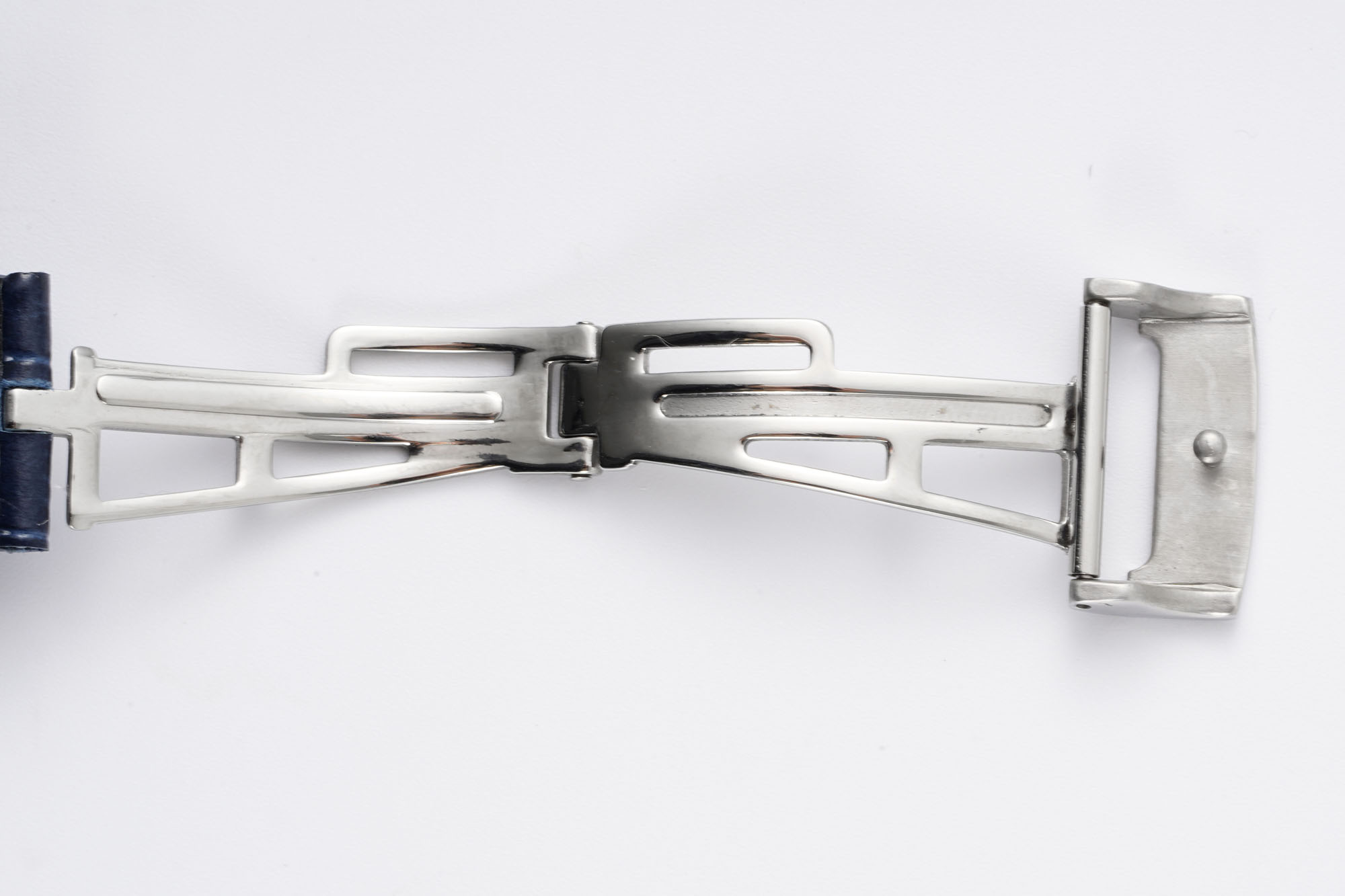 Audemars Piguet Royal Oak Offshore 42 mm, White Ref. 26170ST.OO.D305CR.01