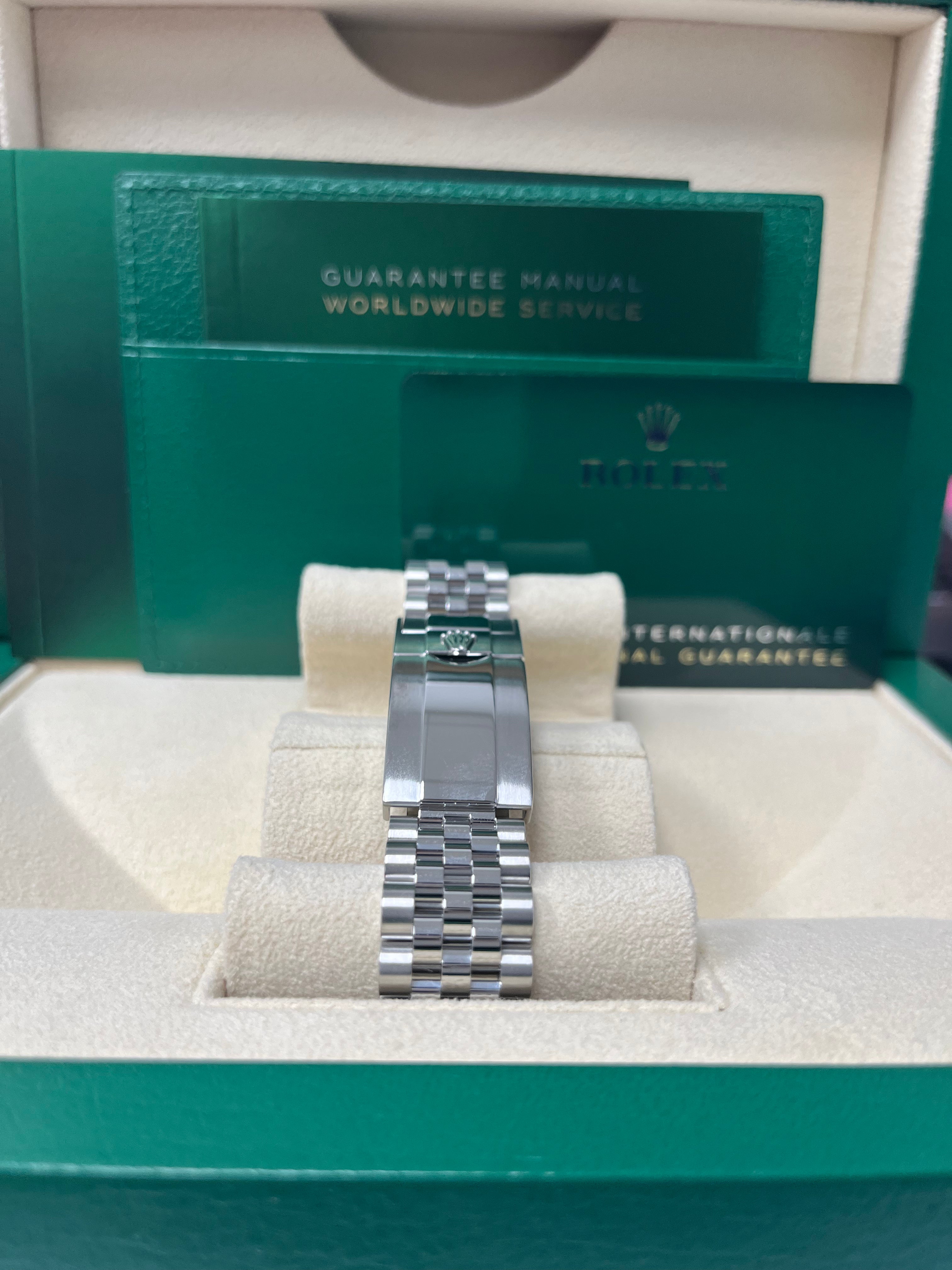 Rolex GMT-Master II Steel Blue & Red Pepsi Bezel and Black Dial (Ref# 126710BLRO)