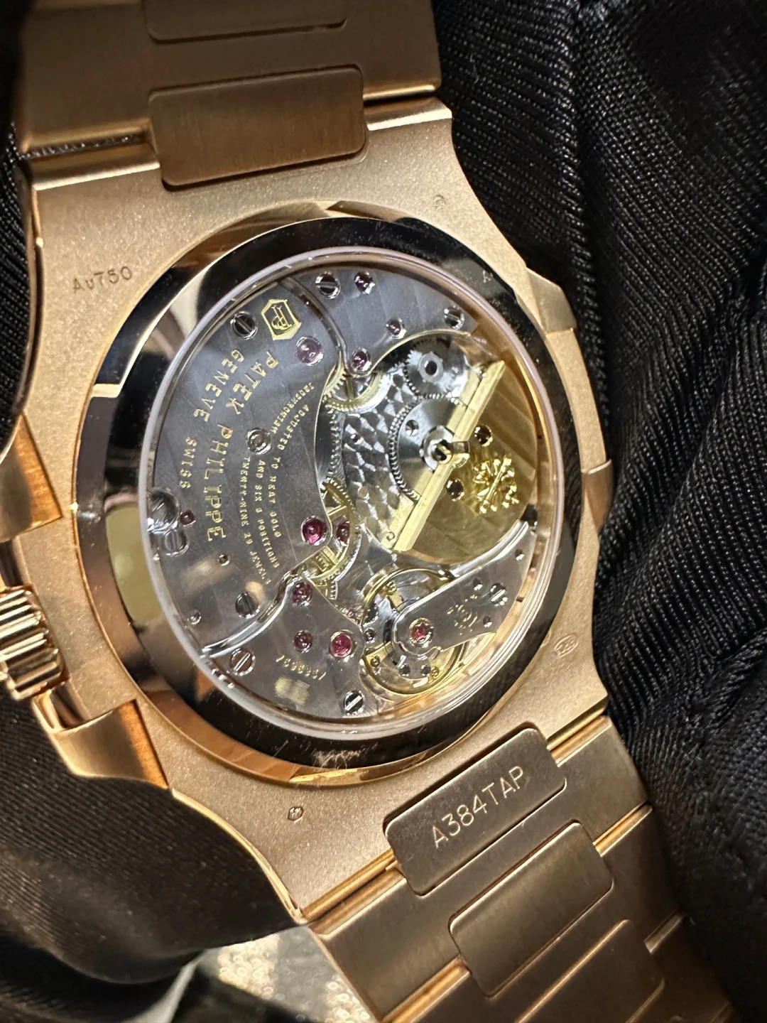 Patek Philippe Nautilus 5712/1R Rose Replica