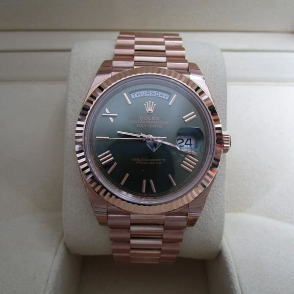 Rolex Day-Date 40 Presidential Olive Green Dial 18kt Rose Gold Men's Watch 228235-0025