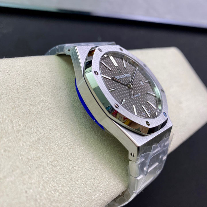 Audemars Piguet Royal Oak Selfwinding with Grey Dial 41mm Stainless Steel Watch 15400ST.OO.1220ST.04