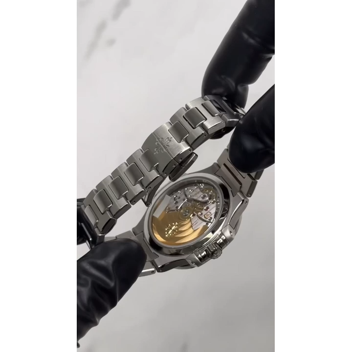 Patek Philippe Nautilus 7118/1A-001 Replica