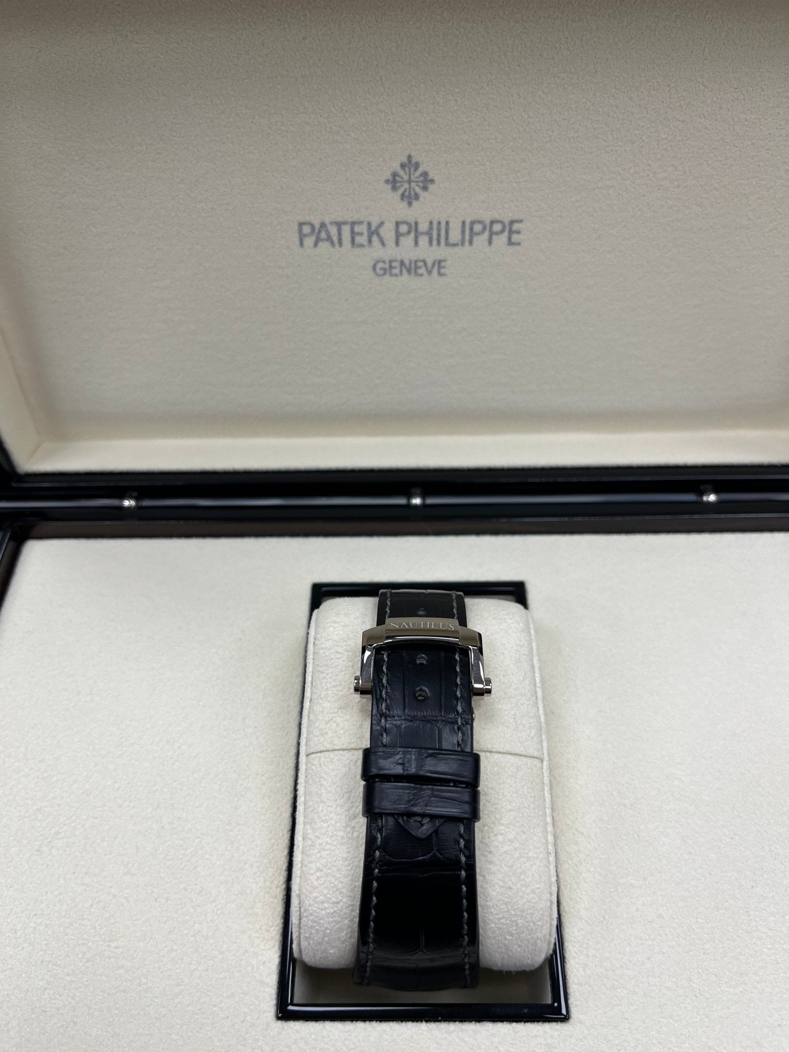 Patek Philippe Nautilus Grey Dial 40mm Ref # 5712G-001