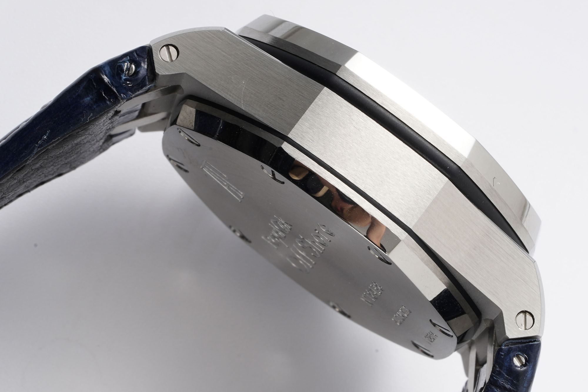 Audemars Piguet Royal Oak Offshore 42 mm, White Ref. 26170ST.OO.D305CR.01