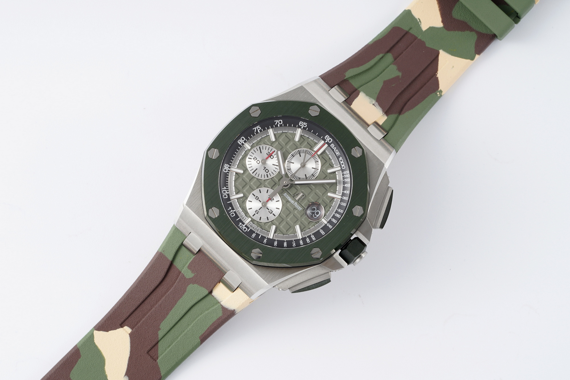 Audemars Piguet Royal Oak Offshore 44 mm, Green Ref. 26400SO.OO.A055CA.01