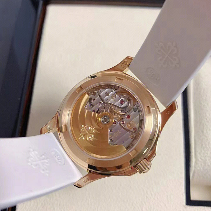 5068R-010-Patek Philippe AQUANAUT-women