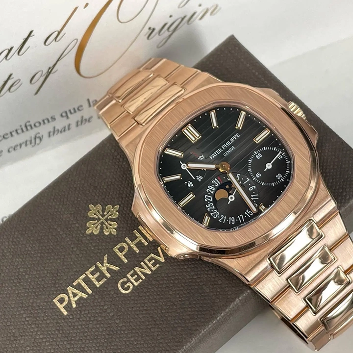 5712/1R Patek Philippe- NAUTILUS