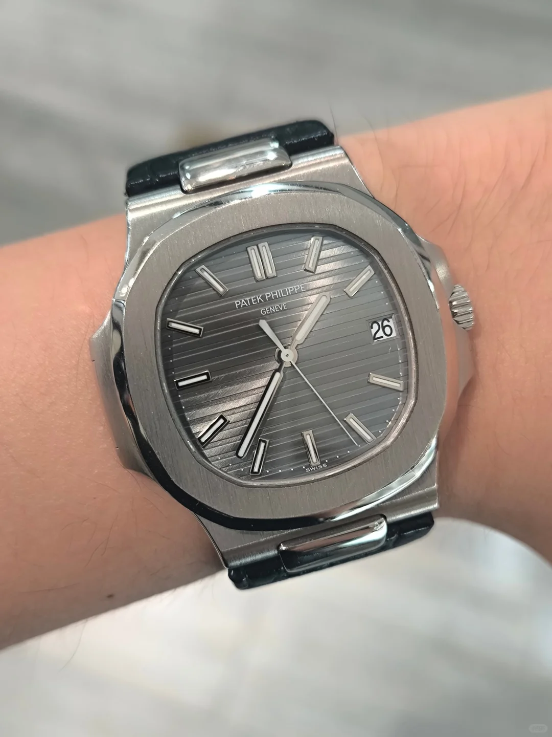 Patek Philippe Nautilus 5711G-001 Replica