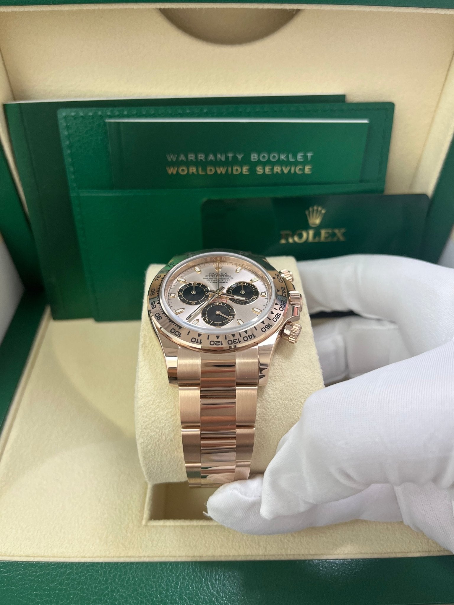 Rolex Daytona 40mm/ 18k Rose Gold/ 2021 Sundust Index Cosmograph Dial/ Black Sub-dials (Ref# 116505)
