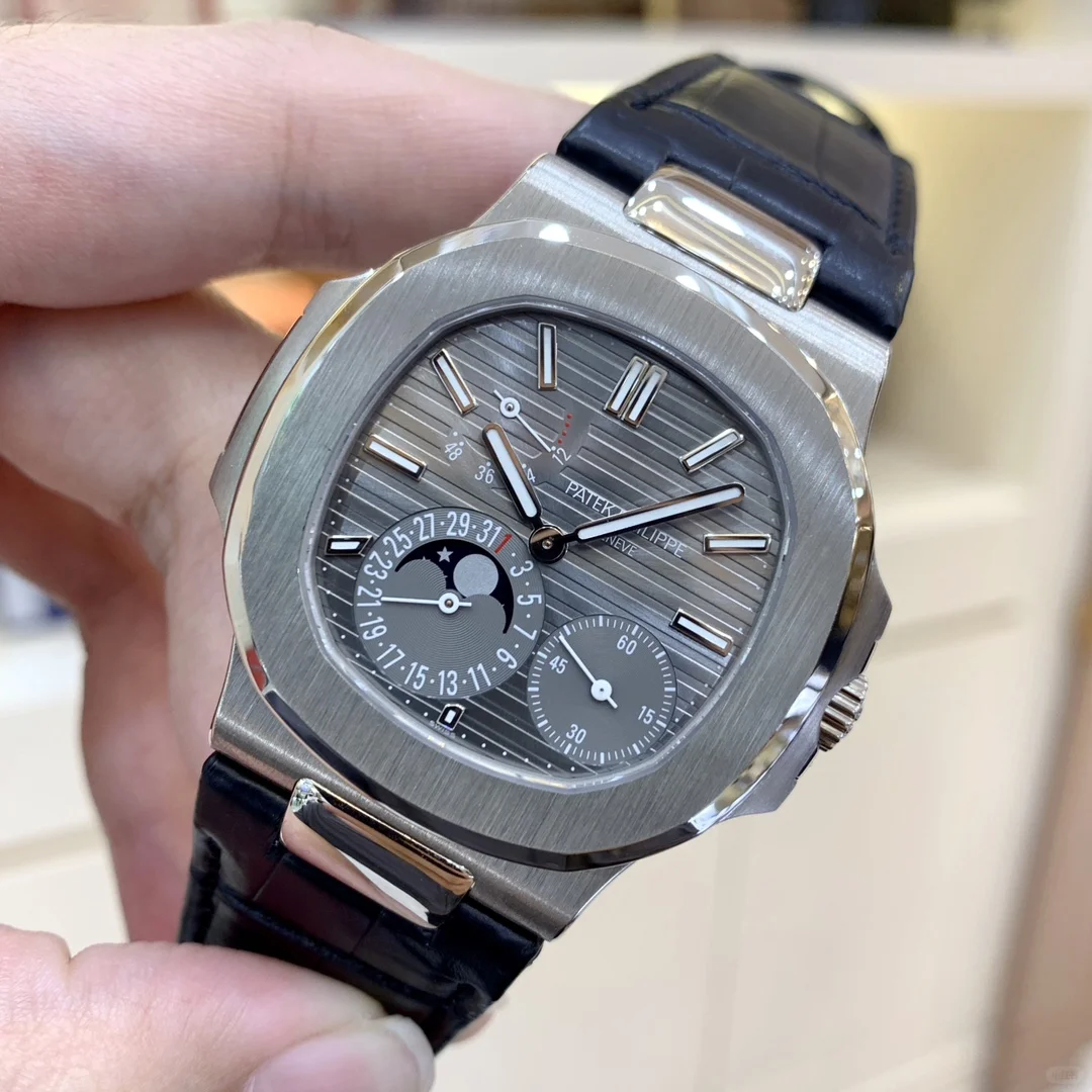 Patek Philippe Nautilus Moon Phase 5712G-001 Replica