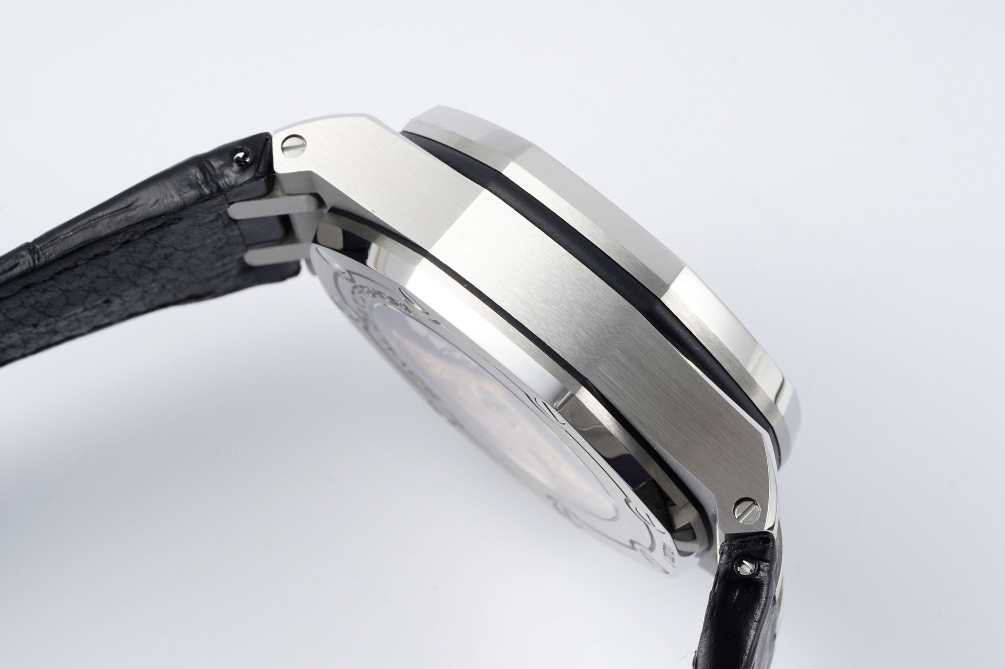 Audemars Piguet Royal Oak Offshore 42 mm, Grey Ref. 26470ST.OO.A104CR.01