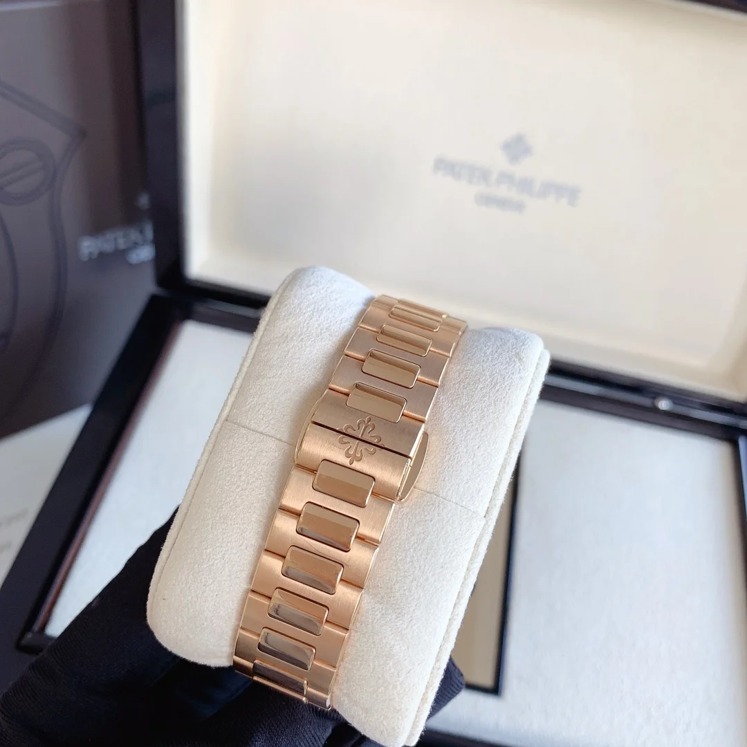 Patek Philippe Nautilus Rose Gold 7118-1200R-010 Replica
