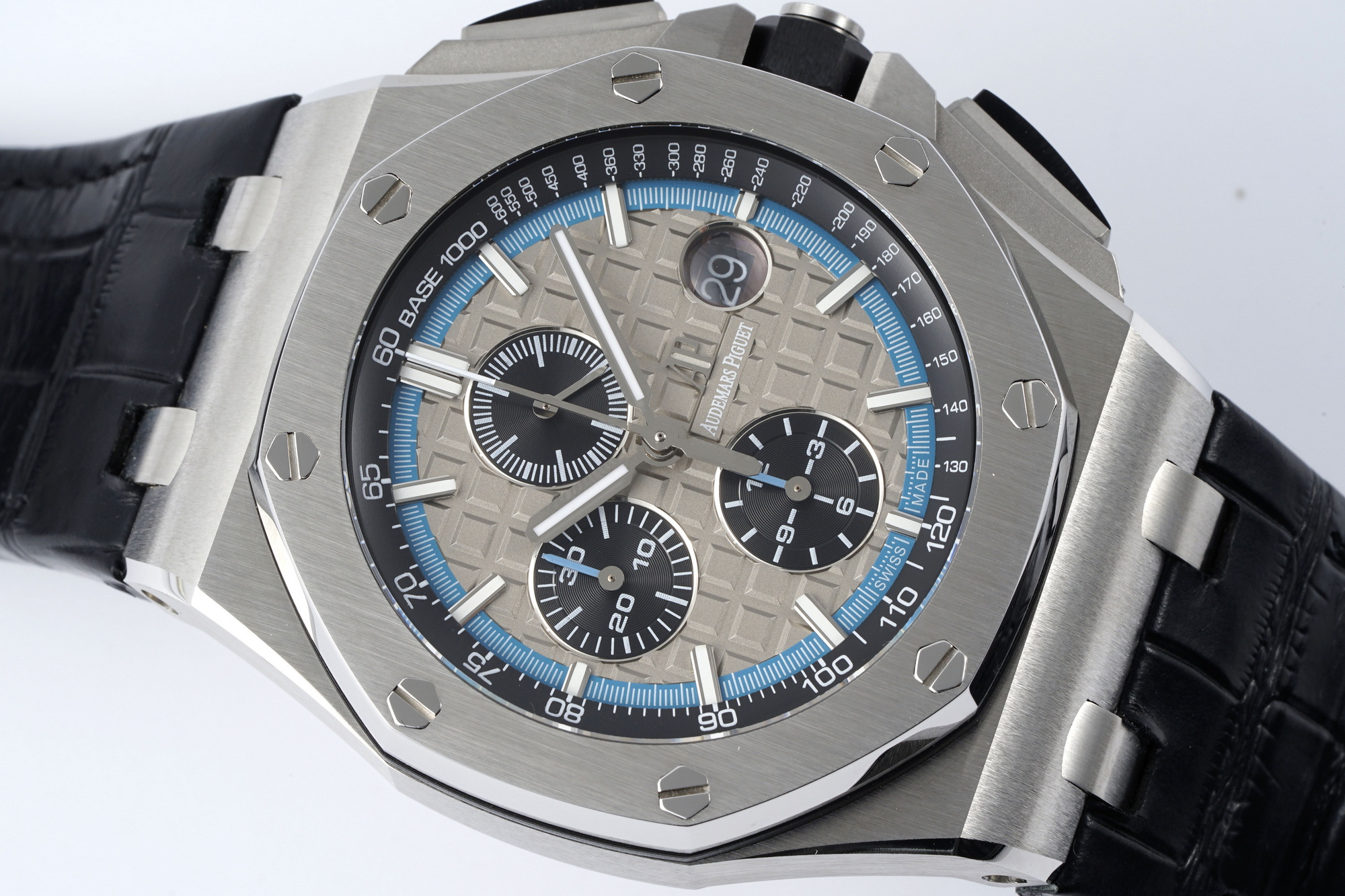 Audemars Piguet Royal Oak Offshore 44 mm, Grey Ref. 26417BC.OO.A002CR.01