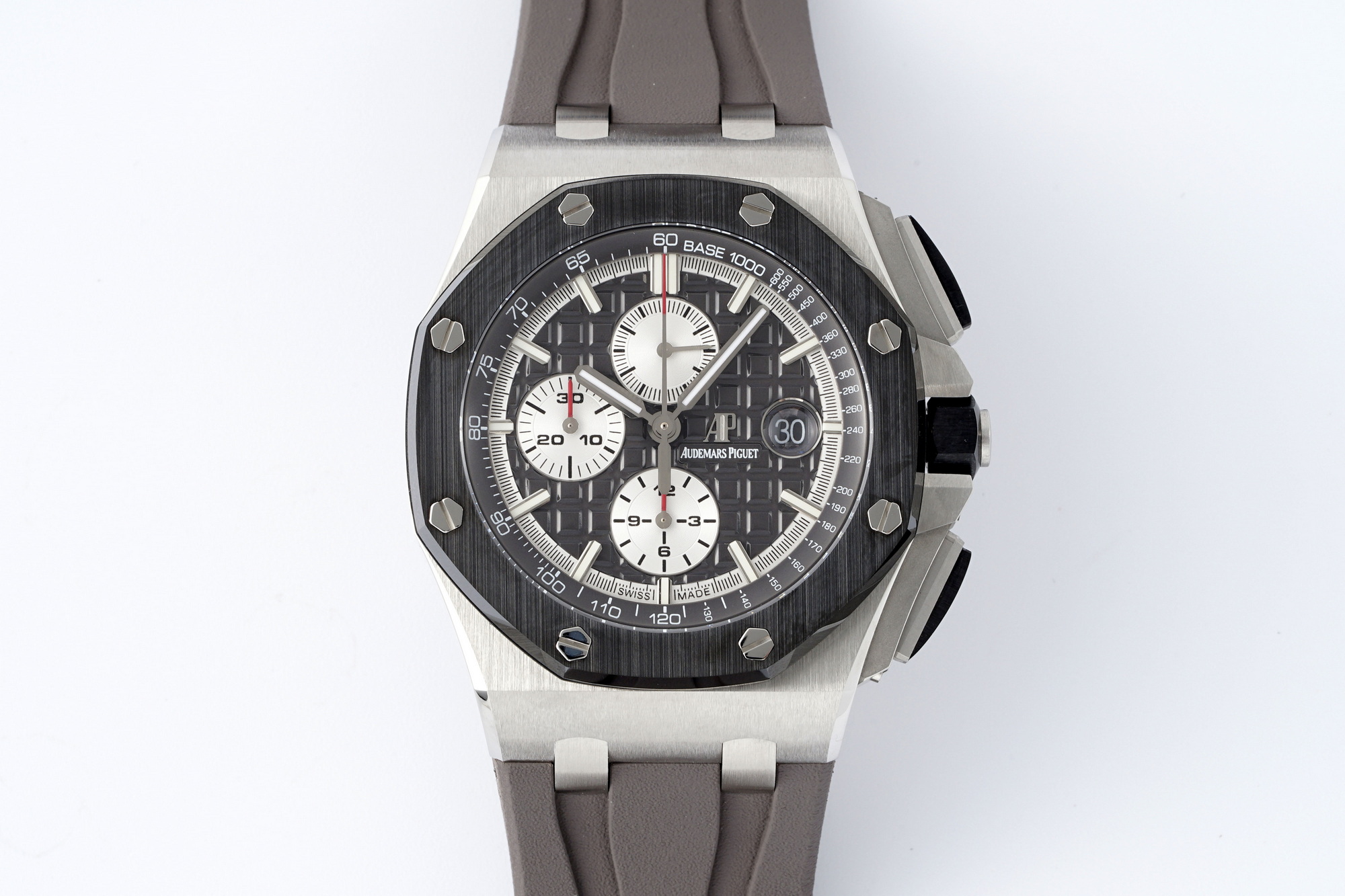 Audemars Piguet Royal Oak Offshore 44 mm, Grey Ref. 26400IO.OO.A004CA.01