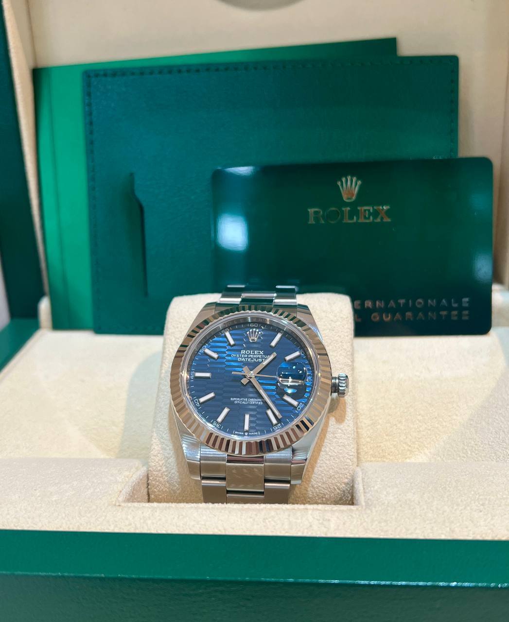 Rolex Datejust m126334-0032 Watch