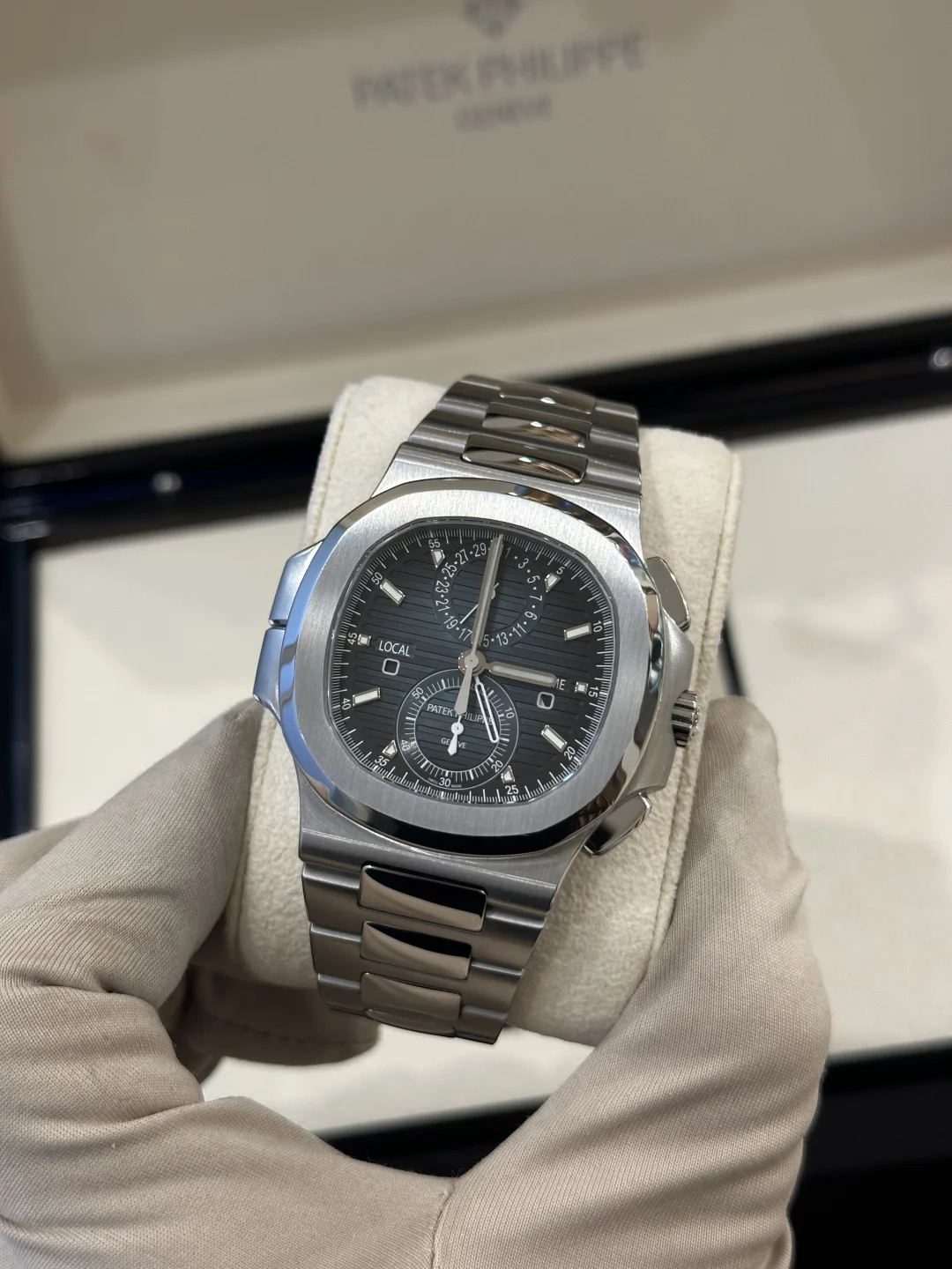 Patek Philippe Nautilus 5990/1A-011 Replica