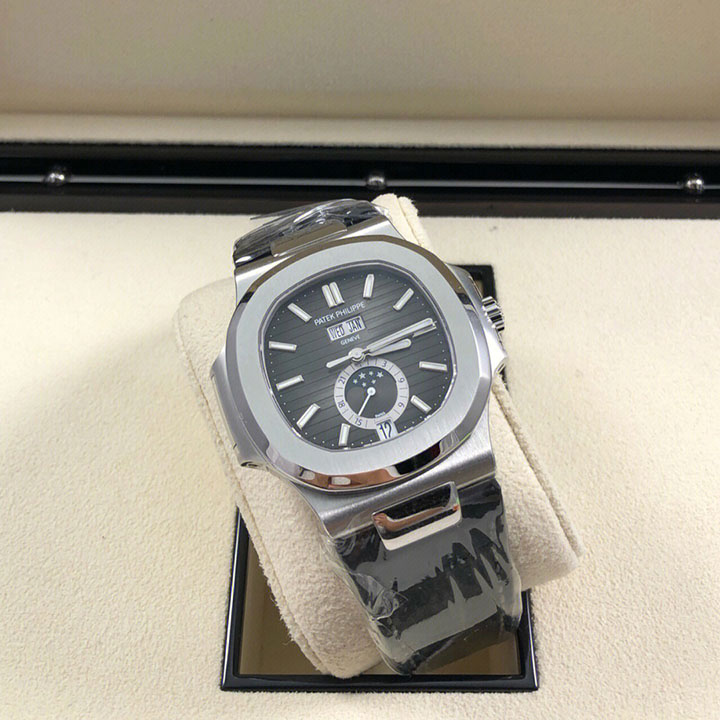 Patek Philippe NAUTILUS-5726A-001