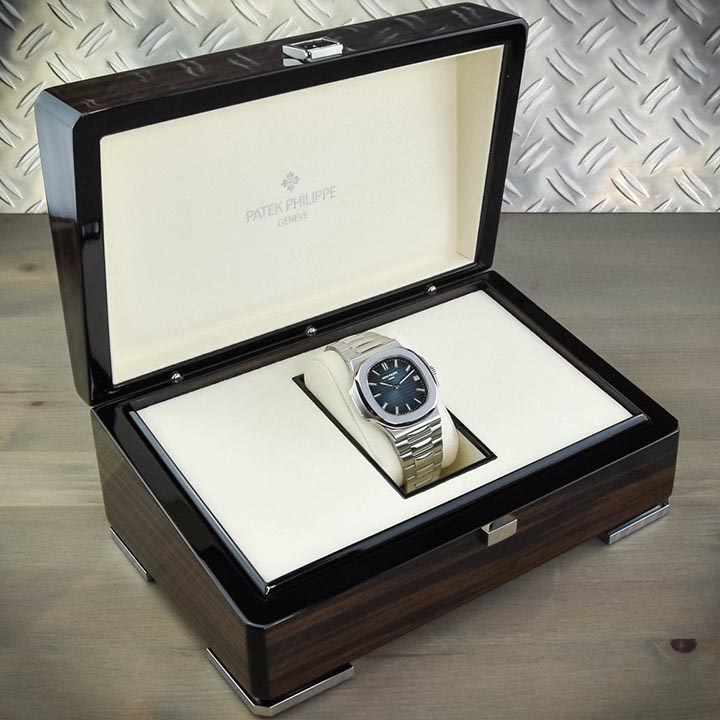 Patek Philippe Nautilus 5711/1A 010