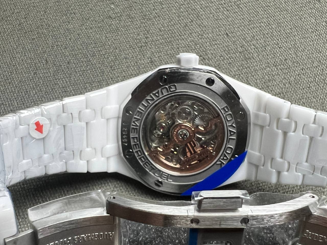 Audemars Piguet Royal Oak 41 mm, Blue Ref. 26579CB.OO.1225CB.01