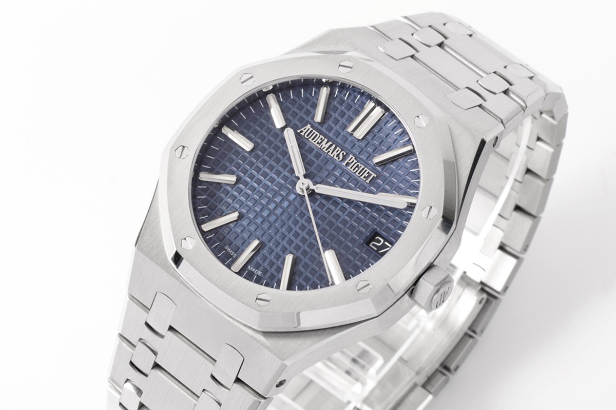 Audemars Piguet Royal Oak 50th Anniversary 41 mm, Blue Ref. 15510ST.OO.1320ST.01