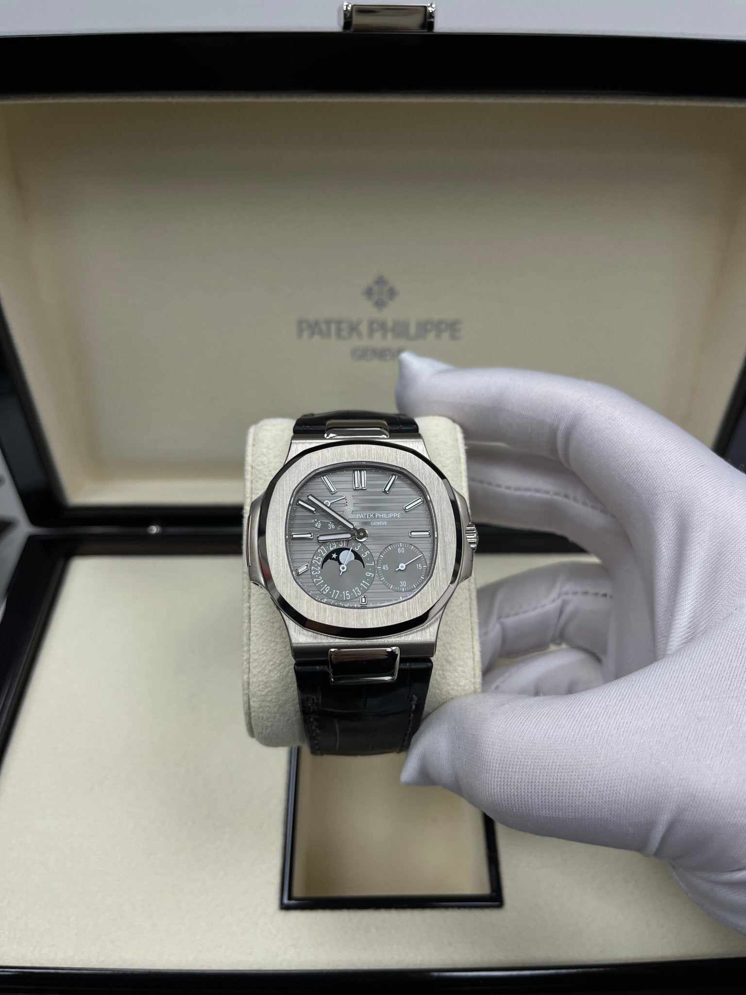 Patek Philippe Nautilus Grey Dial 40mm Ref # 5712G-001