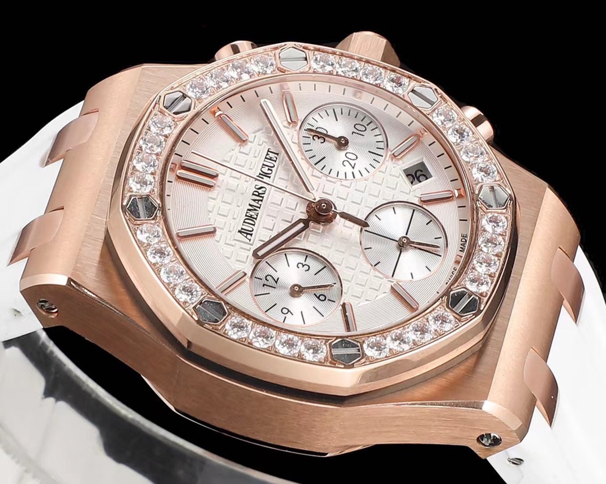 Audemars Piguet Royal Oak Offshore Chronograph 37 mm, White/Rose Gold Ref. 26231OR.ZZ.D010CA.01