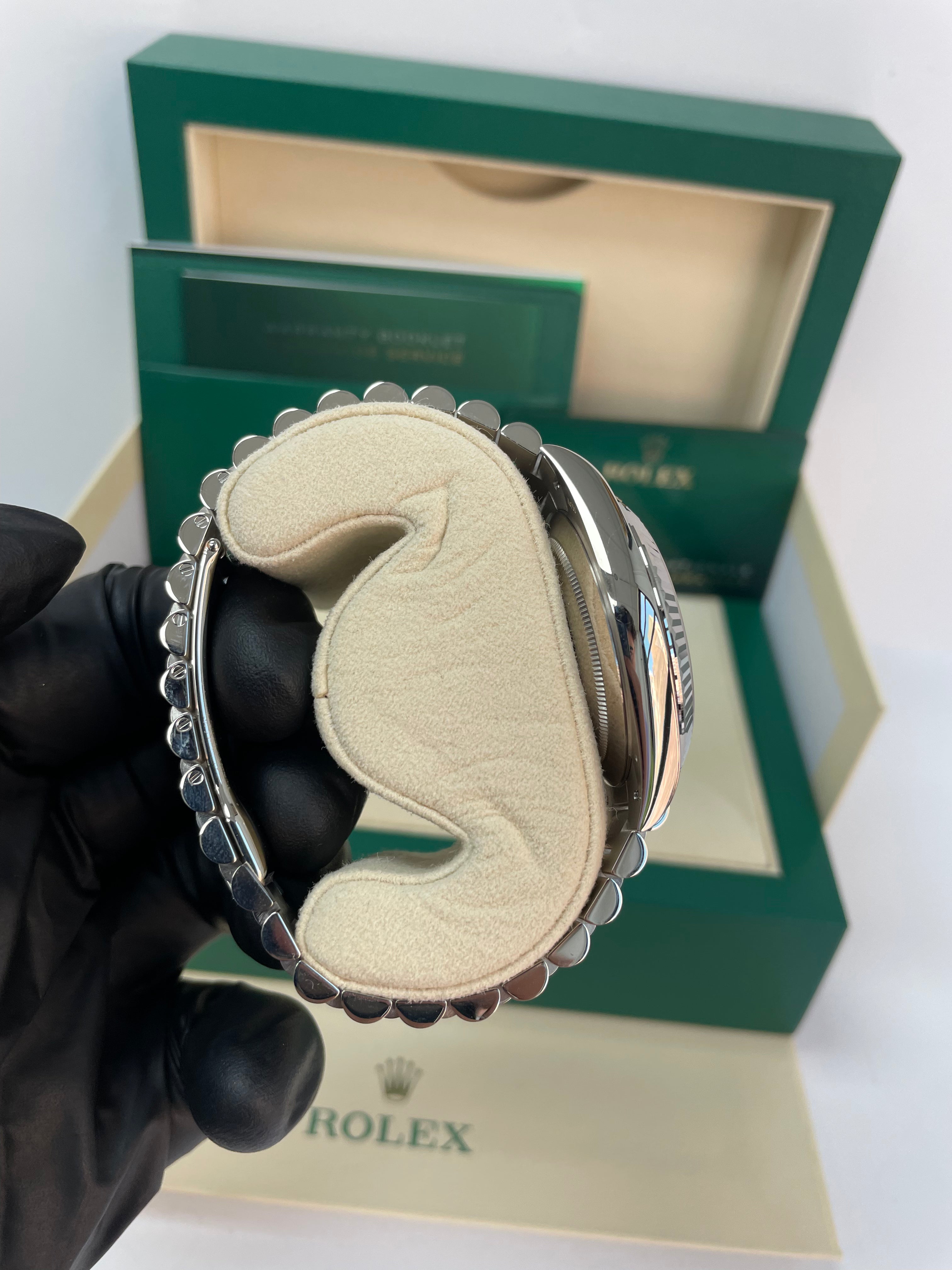 Rolex Day-Date 40 White Gold - White Roman Dial - Fluted Bezel - President Bracelet (Ref: 228239)