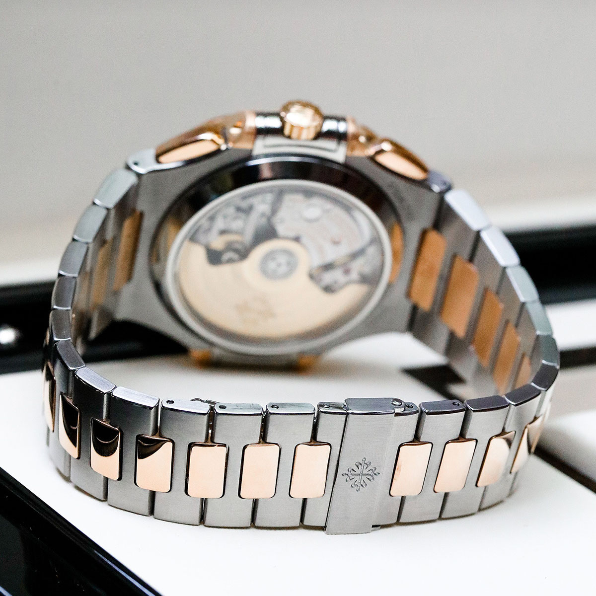 5980/1AR-001 Patek Philippe - NAUTILUS