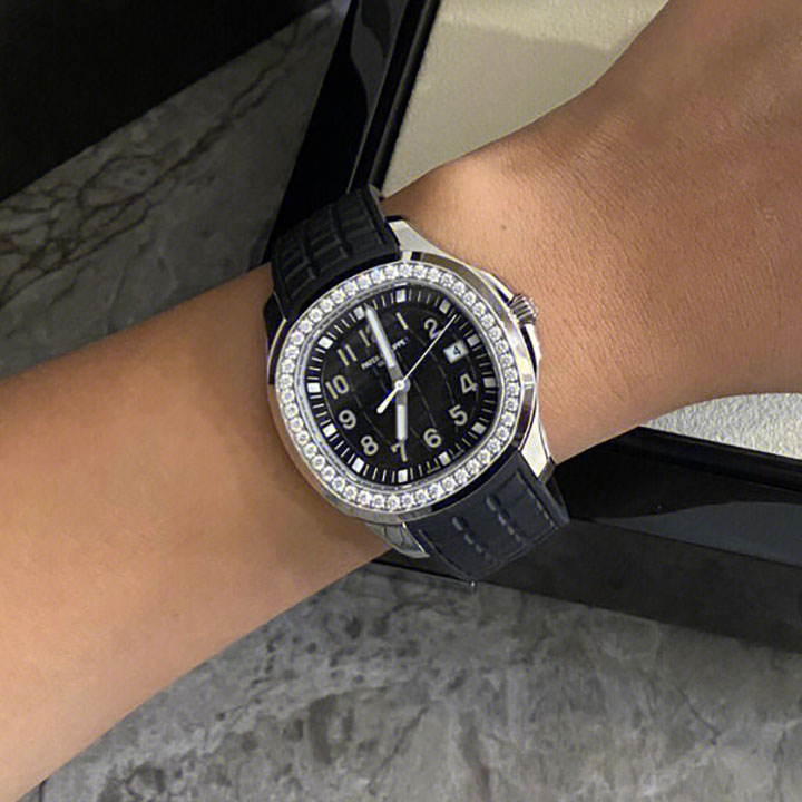 5267/200A-001-Patek Philippe AQUANAUT