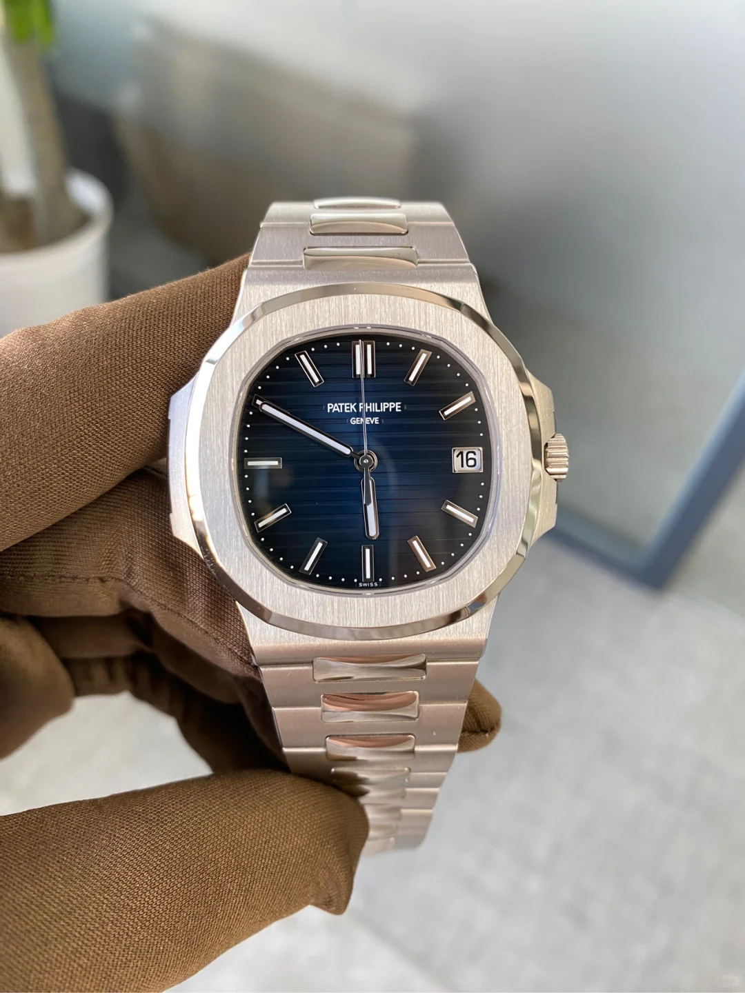 Patek Philippe 5811/1G-001 Replica