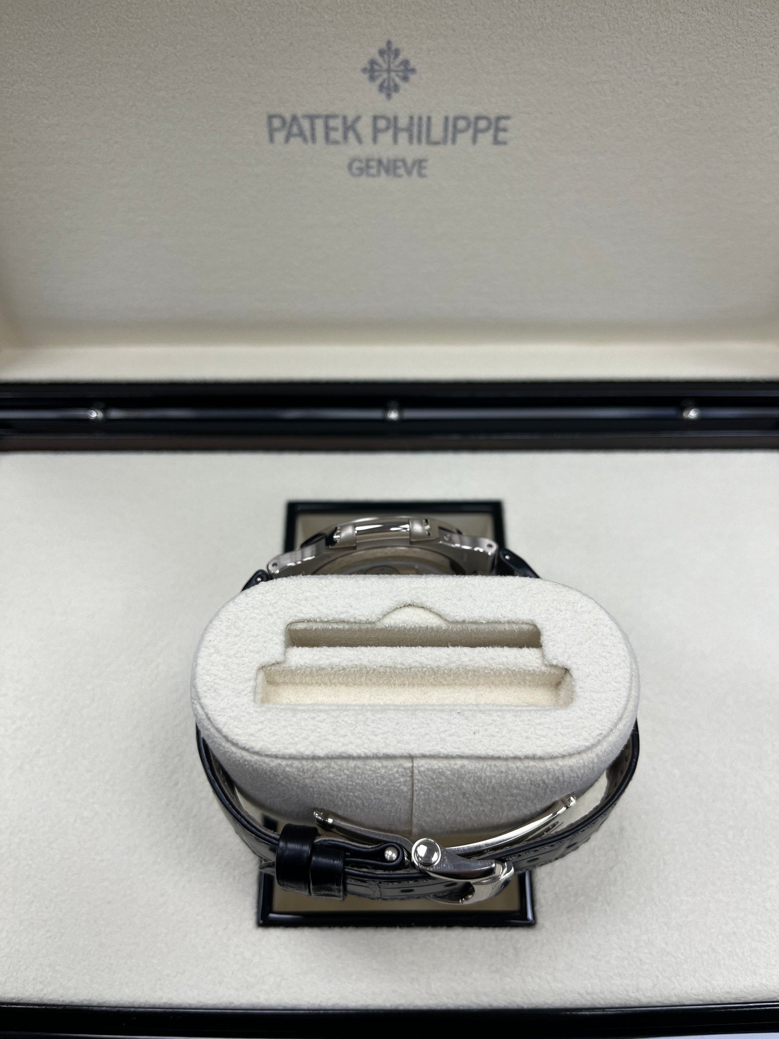 Patek Philippe Nautilus Grey Dial 40mm Ref # 5712G-001