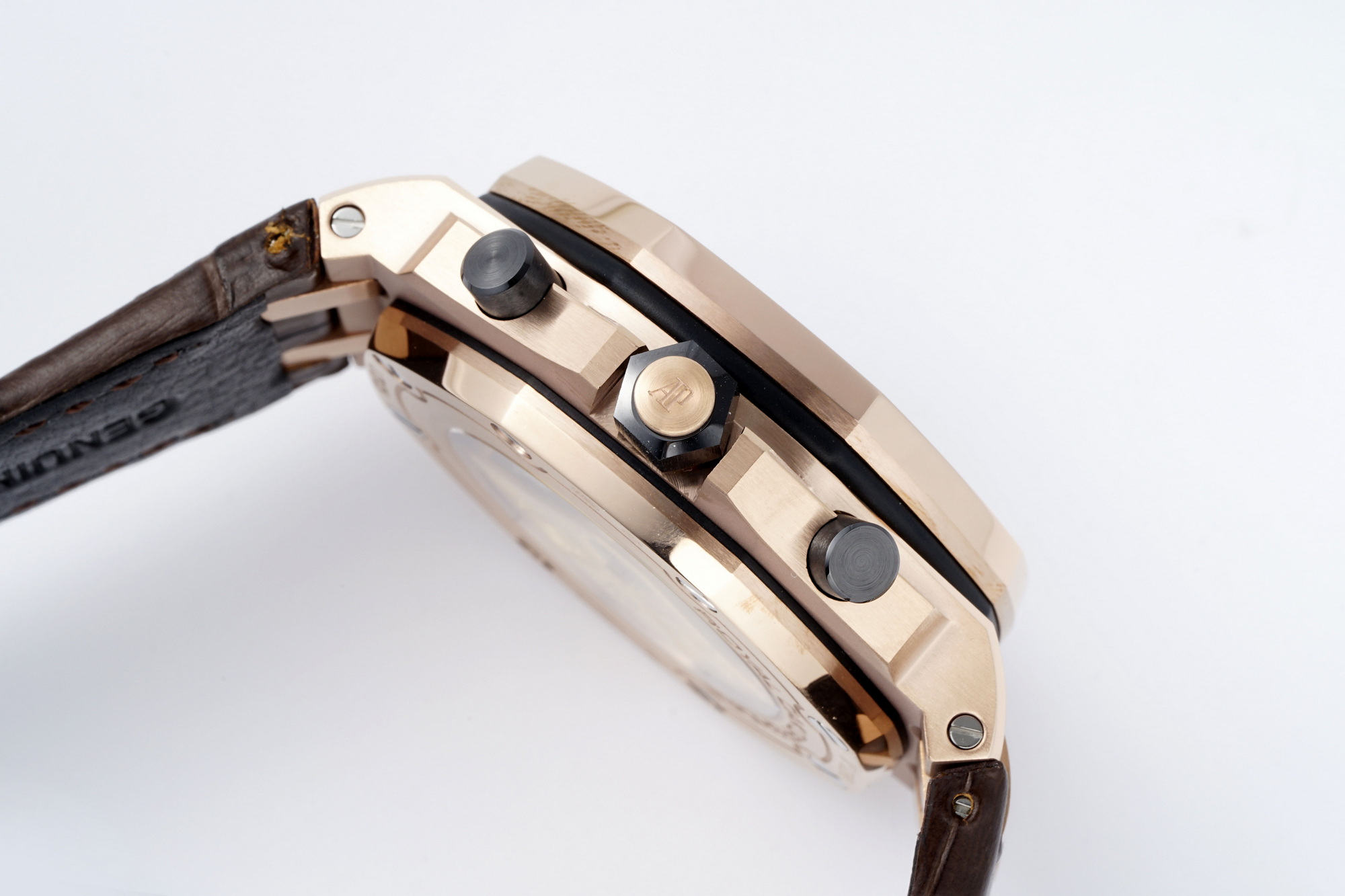 Audemars Piguet Royal Oak Offshore 42 mm, Brown Ref. 26470OR.OO.A099CR.01