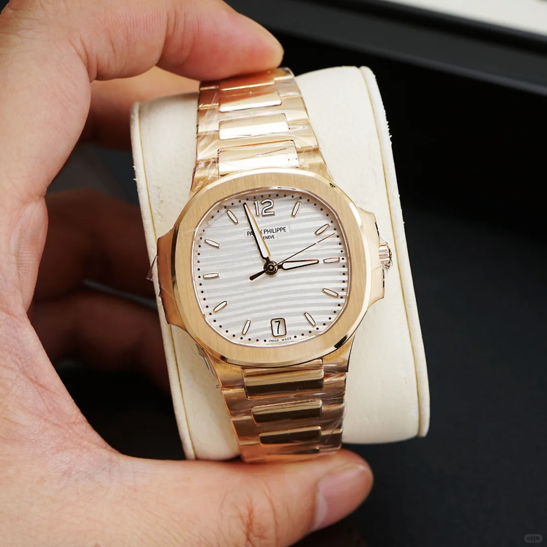 Patek Philippe Nautilus 7118/1R Replica