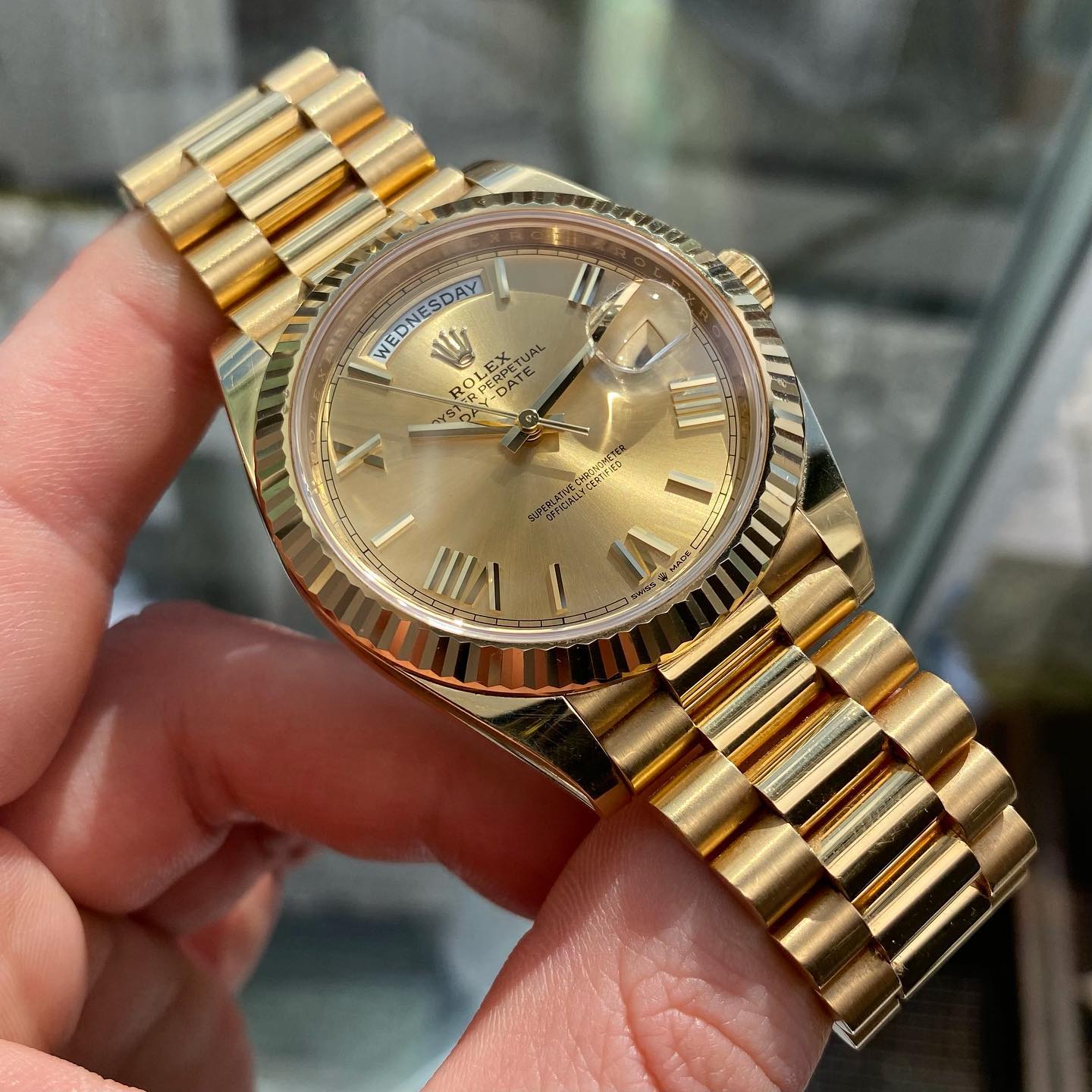 Rolex DAY-DATE 40 M228238