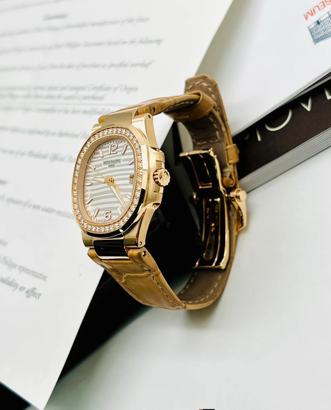 Patek Philippe Nautilus 7010R-011 Replica