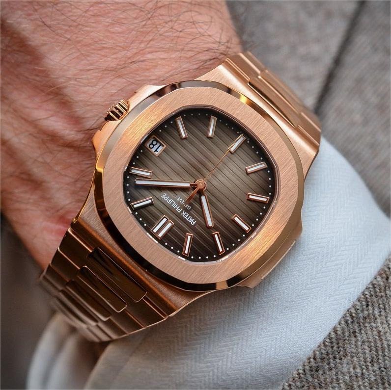 5711/1R-001-Patek Philippe Nautilus