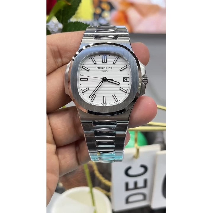 Patek Philippe Nautilus 5711/1A-011 Replica