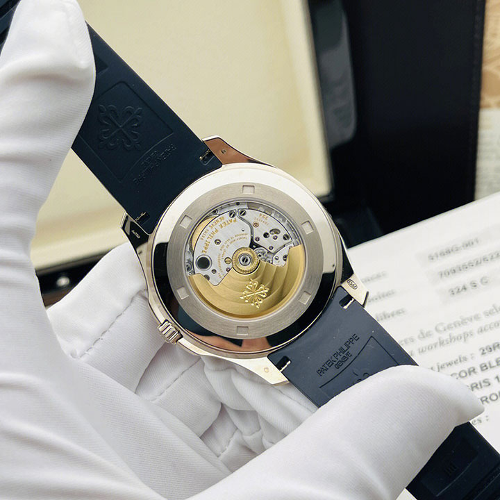 5168G - Patek Philippe AQUANAUT