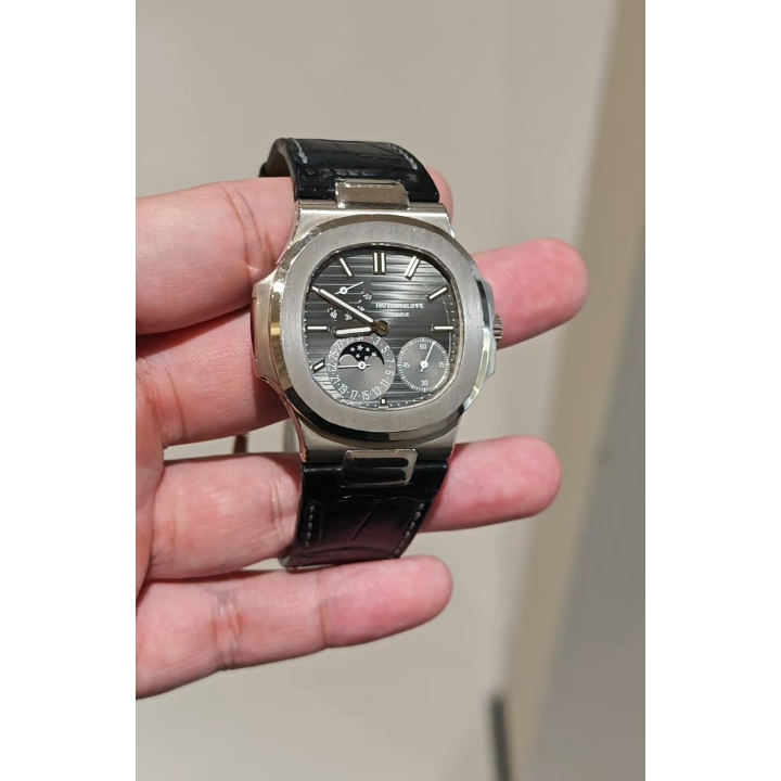 Patek Philippe Nautilus Moon Phase 5712G-001 Replica