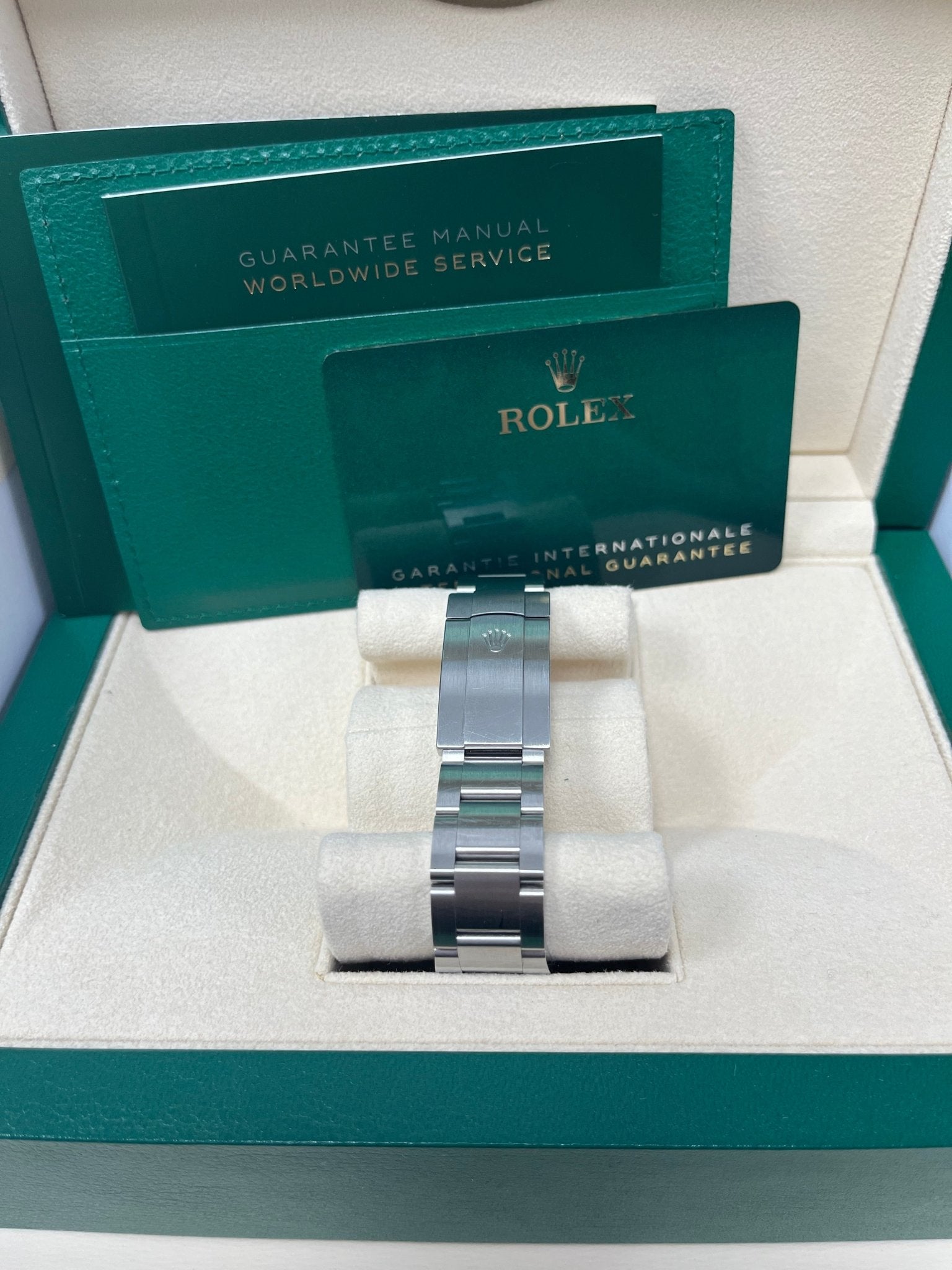 Rolex Oyster Perpetual 41 Stainless Steel - Green Index Dial - Oyster Bracelet (Ref# 124300)