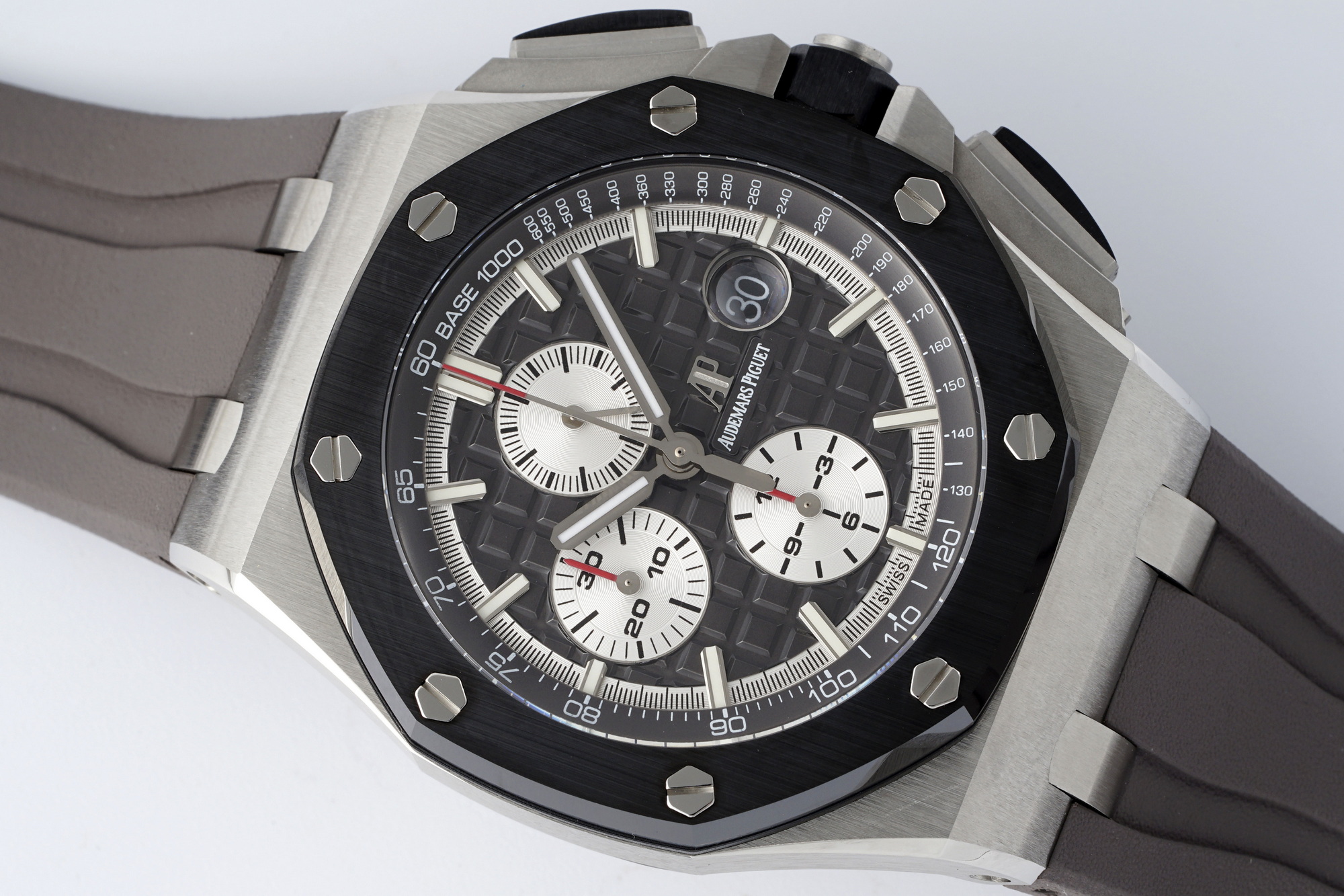 Audemars Piguet Royal Oak Offshore 44 mm, Grey Ref. 26400IO.OO.A004CA.01