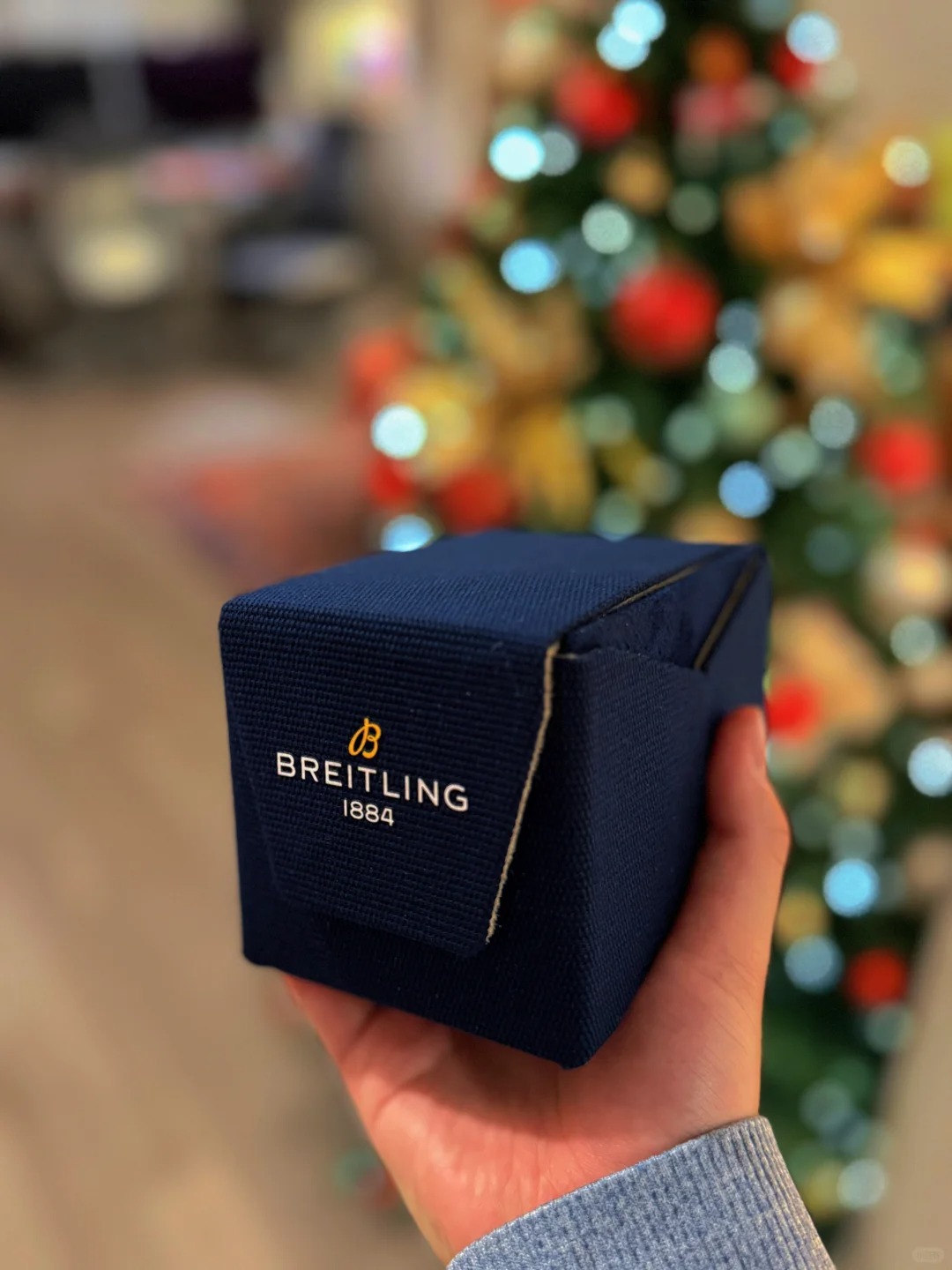 Breitling Navitimer 01 46mm Black Dial Replica AB012012/BB01/743P/A20BA.1