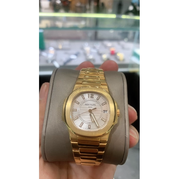 Patek Philippe Nautilus 7011/1R Replica