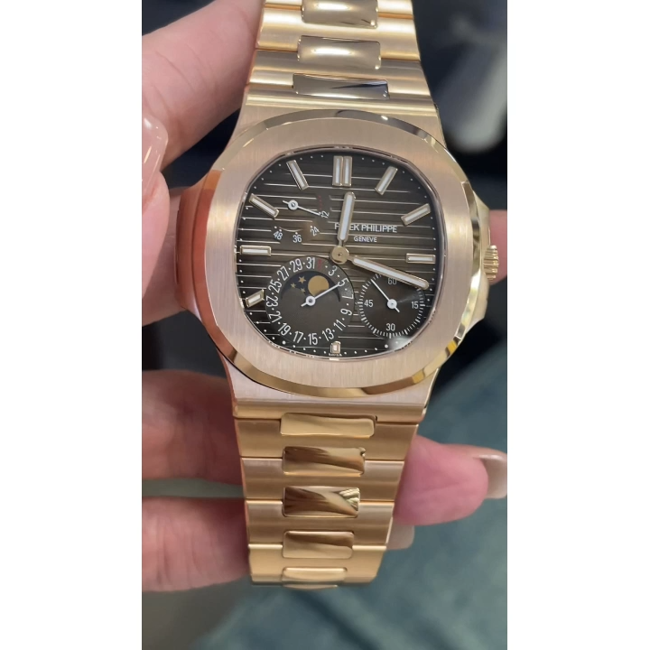 Patek Philippe Nautilus 5712/1R Rose Replica